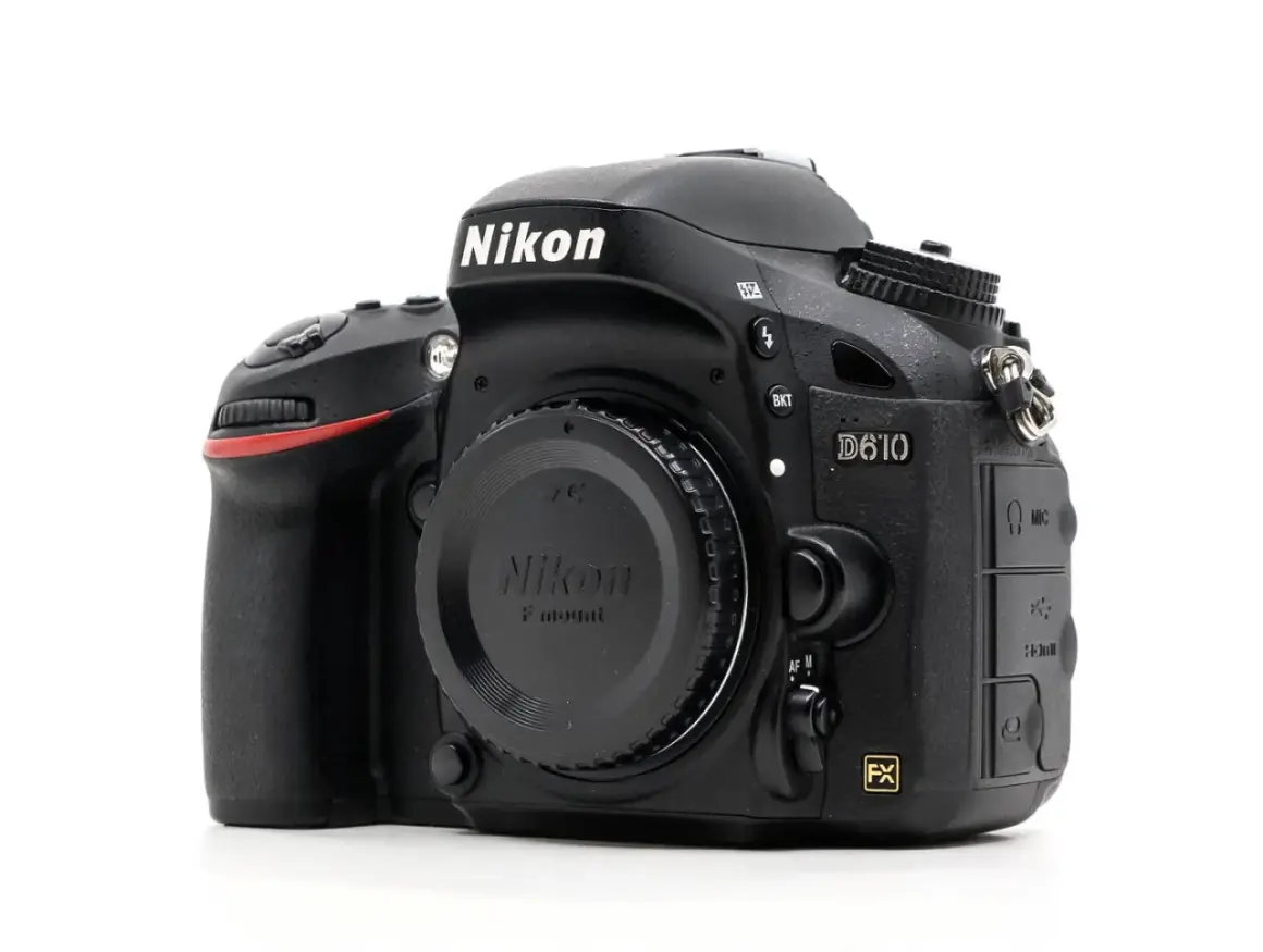 Cámara Nikon D610, lista para capturar momentos. Su contador de disparos Nikon está listo para la acción.