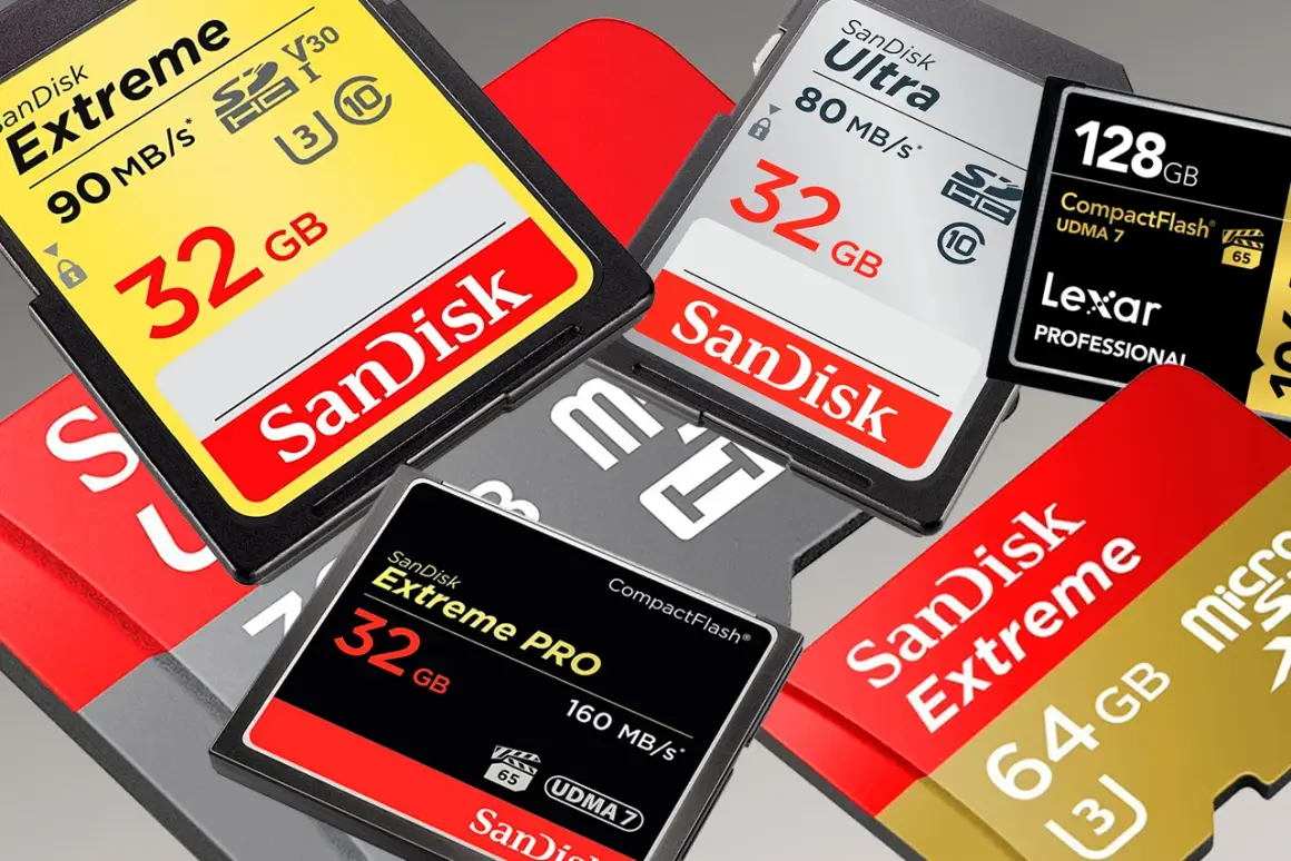Variedad de tipos de tarjetas SD y CompactFlash de SanDisk y Lexar, con capacidades de 32GB, 64GB y 128GB.